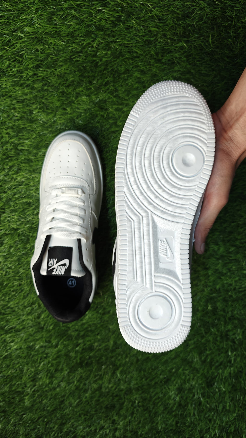 NIKE AIR FORCE 1 BLACK TICK